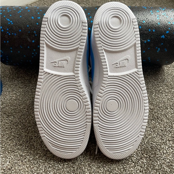 SIZE 10.5 - NIKE COURT VISION NEXT NATURE LOW WHITE UNIVERSITY BLUE - WOMENS - Picture 6 of 8